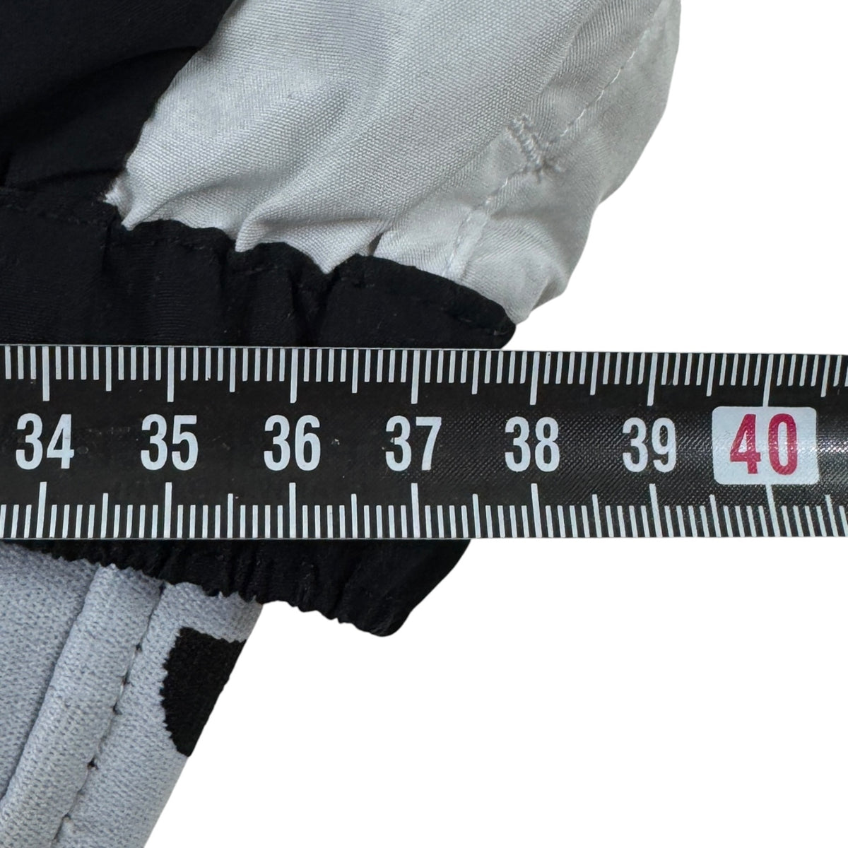 Pantaloni Scurți Ellesse Femei - M