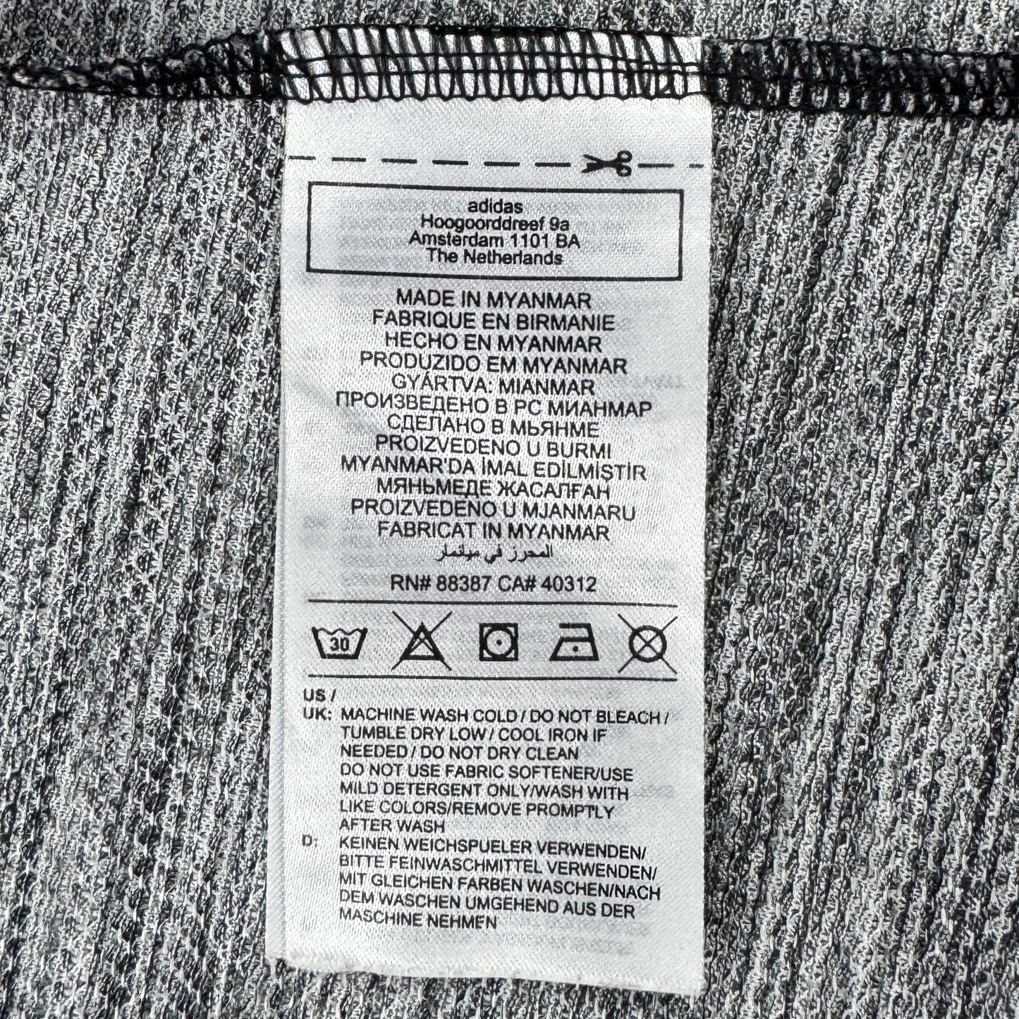 Tricou Adidas - M/L