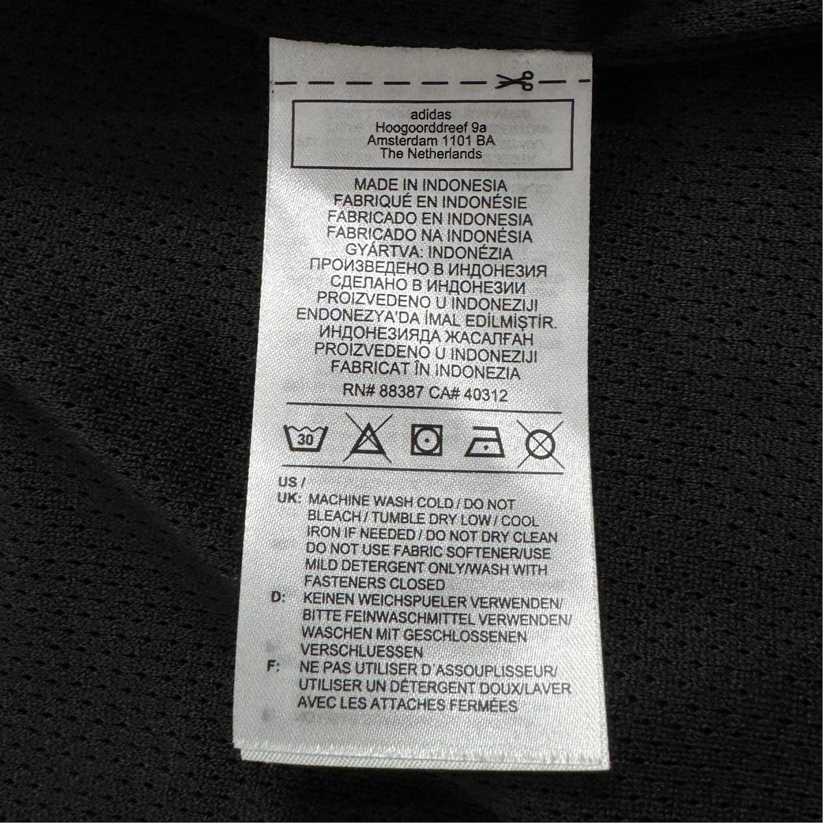 Jachetă Adidas Originals Femei - S/M