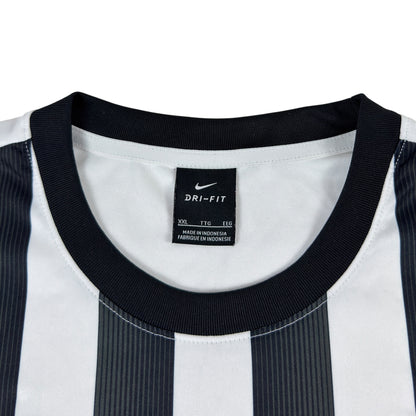 Jersey Nike Eintracht Frankfurt Din Anul 2016 - XXL