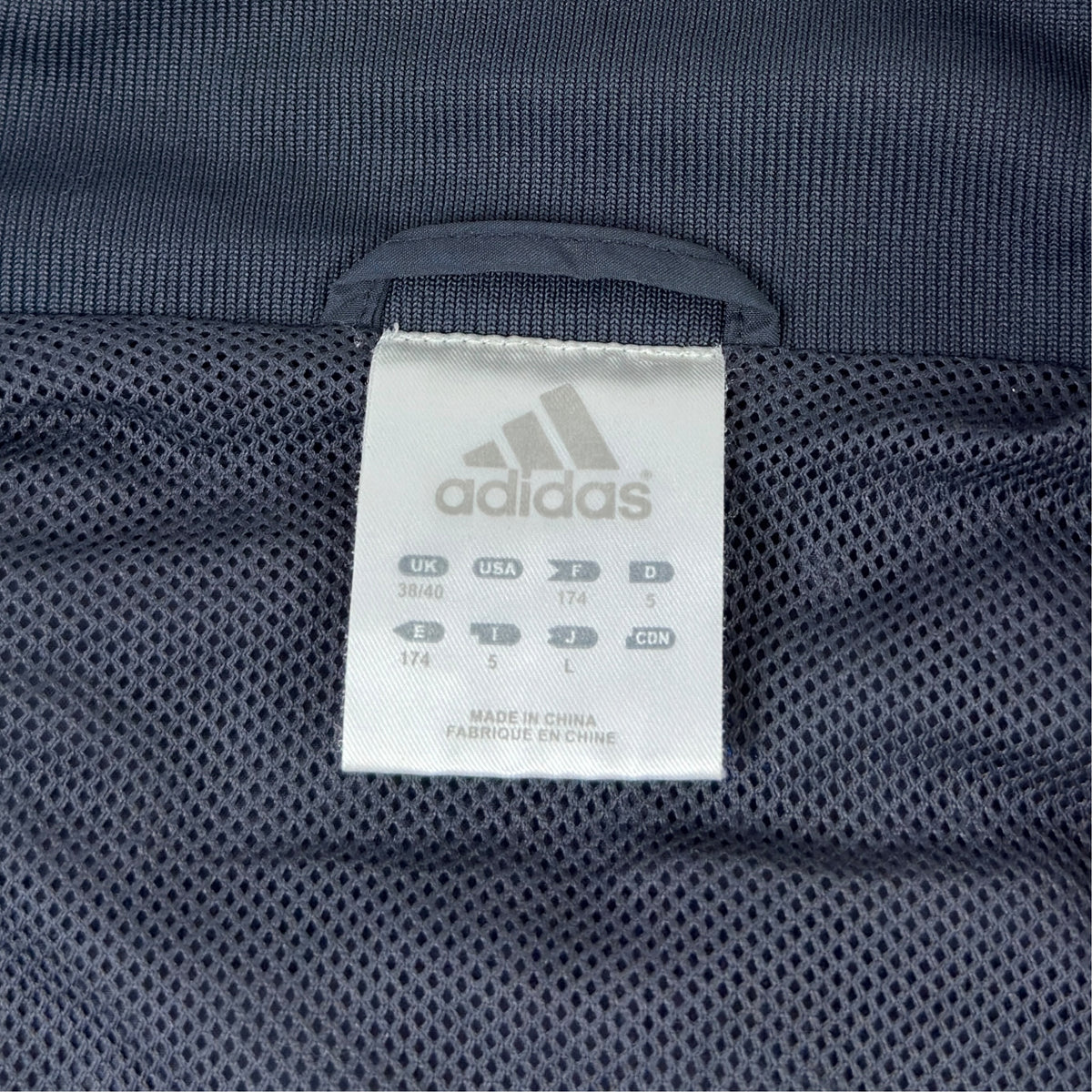 Jachetă Adidas Vintage - L/XL