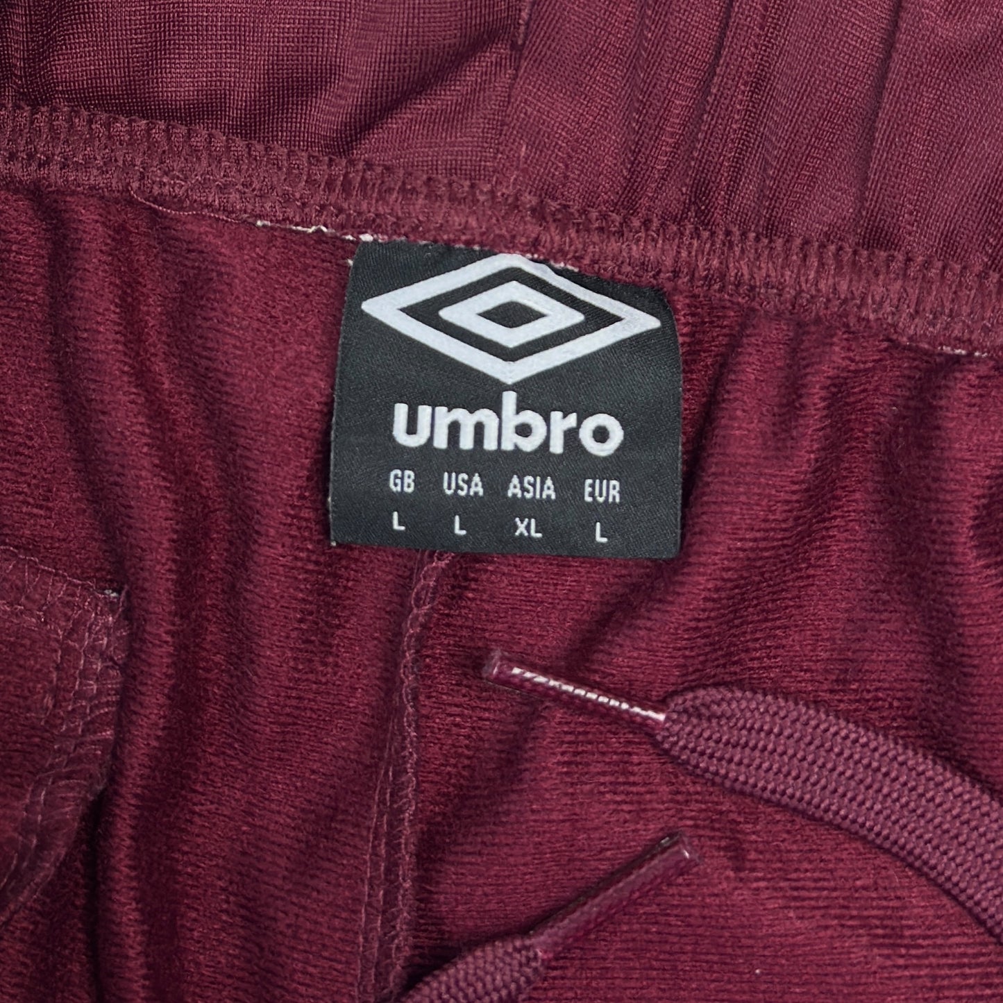 Pantaloni Umbro - L
