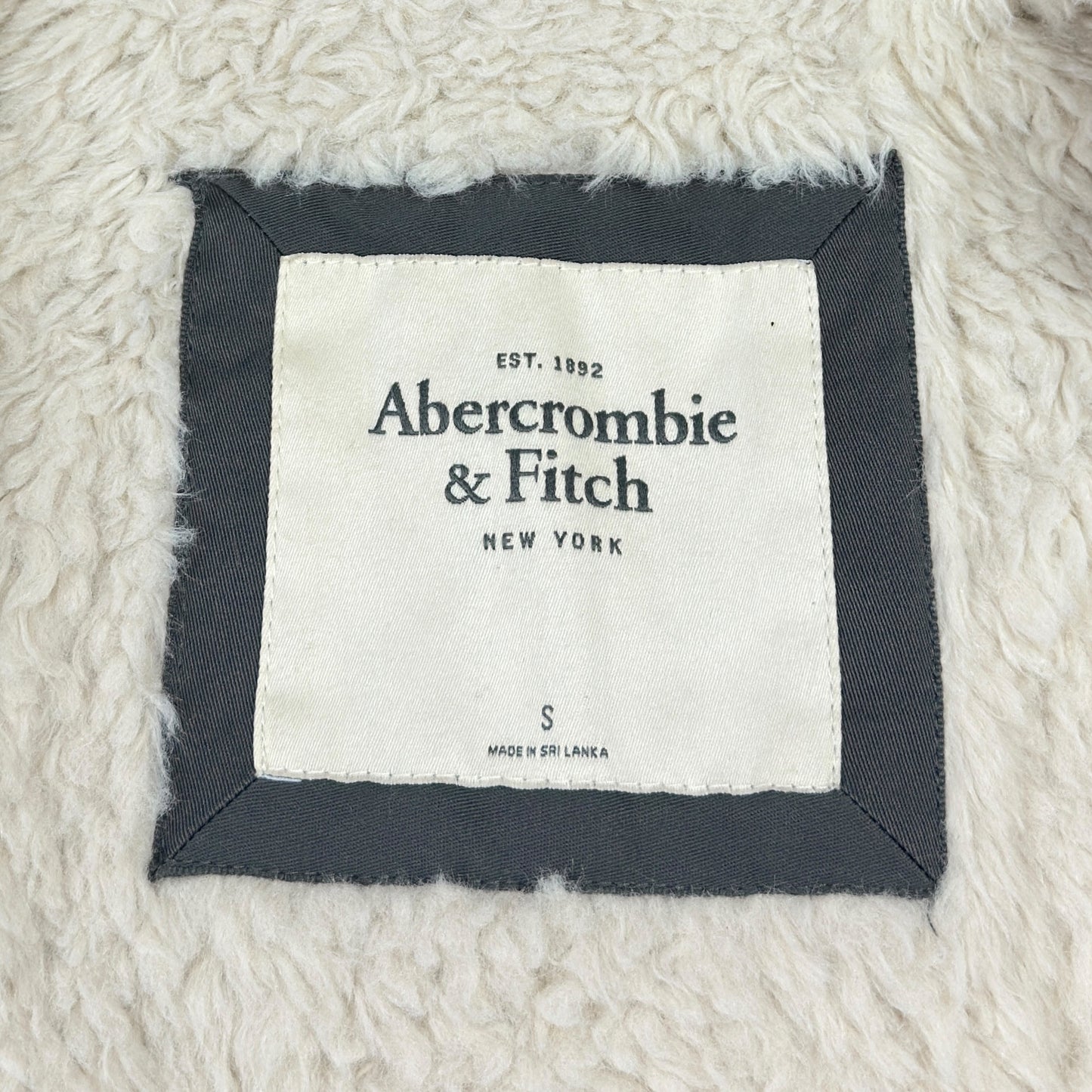 Geacă Abercrombie&Fitch Femei - S