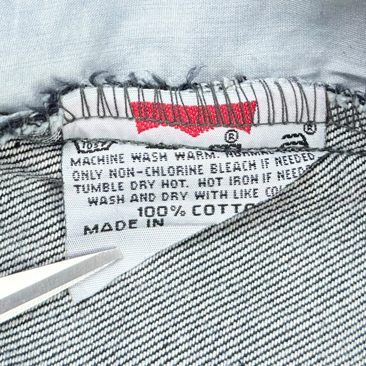 Blugi Levi's Vintage Din Anul 1996 - W32/L34